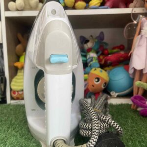 เตารีดไอน้ำขนาดเล็ก ยี่ห้อ The Pricp