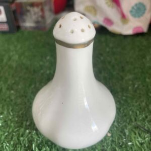 กระปุกใส่เกลือหรือพริกไทย