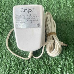 อะแดปเตอร์แปลงไฟยี่ห้อ Emjoi