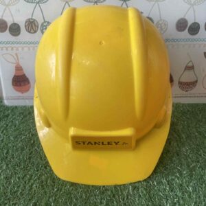 หมวกนิรภัยสีเหลือง