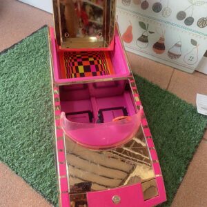 รถของเล่น L.O.L. Surprise! Car-Pool Coupe