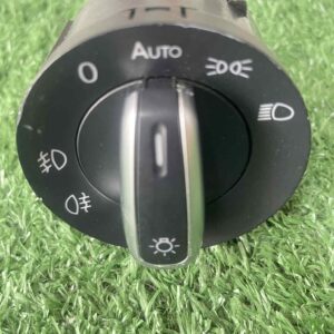 สวิตช์ควบคุมไฟหน้าสำหรับรถยนต์ Volkswagen