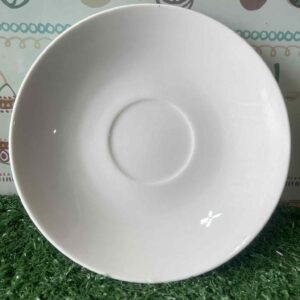 จานรองถ้วยชาสีขาว