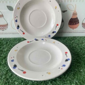 จานรองถ้วยเซรามิกวินเทจมีลวดลายจุดสีแดง น้ำเงิน และเหลือง