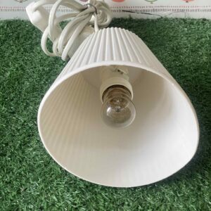 โคมไฟตั้งโต๊ะ IKEA รุ่น SVALLET สีขาว