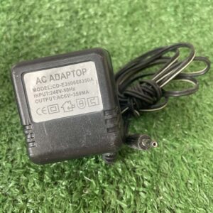 อะแดปเตอร์แปลงไฟ (AC Adapter) สำหรับจ่ายไฟให้อุปกรณ์อิเล็กทรอนิกส์