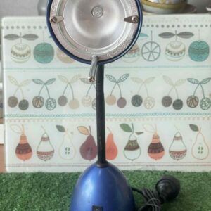 โคมไฟตั้งโต๊ะสีน้ำเงิน