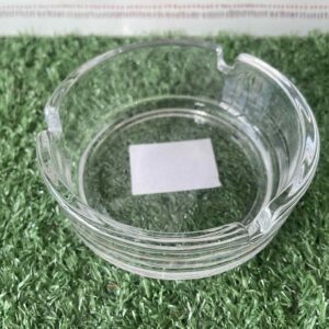 เขี่ยบุหรี่แก้วใสทรงกลม