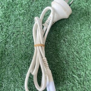 เครื่องใช้ไฟฟ้าทั่วไป โดยมีข้อมูลระบุบนสายคือ SVVH2-FI 300/500V 2x ซึ่งบ่งบอกว่าเป็นสายหุ้มฉนวนพีวีซีชนิดแบน