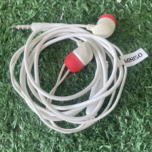 หูฟังแบบมีสายยี่ห้อ Miniso