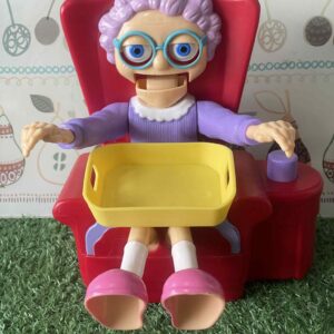 ของเล่นเกมกระดาน Greedy Granny จาก Goliath Games