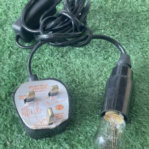 ปลั๊กและขั้วหลอดไฟพร้อมสายไฟสำหรับใช้งานในสหราชอาณาจักร