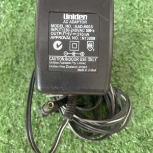 Uniden AC Adaptor รุ่น AAD-600S ซึ่งเป็นอะแดปเตอร์แปลงไฟสำหรับใช้ภายในอาคาร