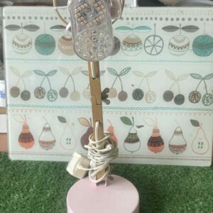 โคมไฟตั้งโต๊ะ LED สีชมพูขนาดเล็ก: